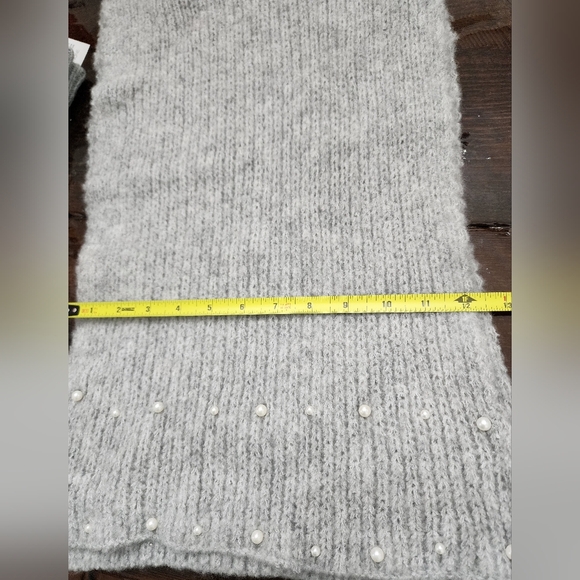 👸🧣🧤 NWT Ann Taylor Scarf & Glove Set - Picture 9 of 12